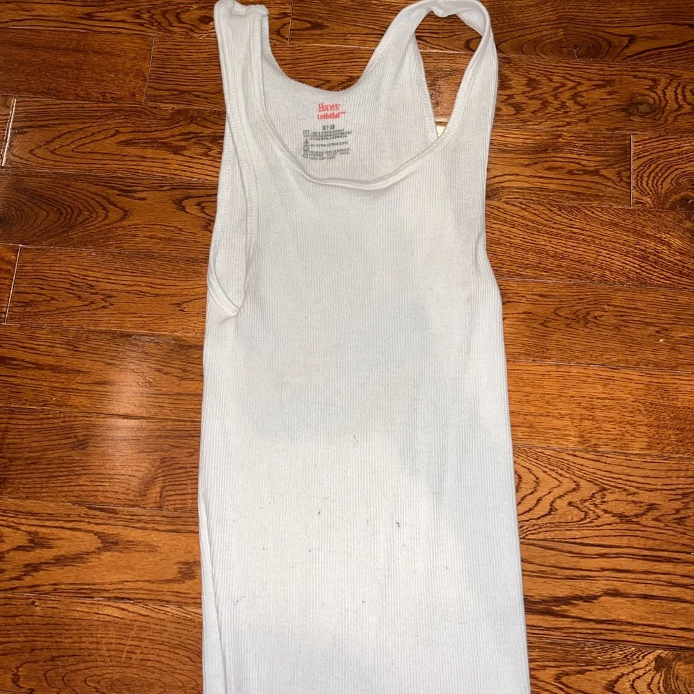 Basic White Tee - Picture 1 of 2